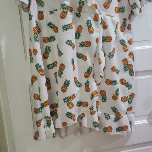 Dress - Picture 2 of 3